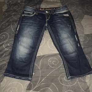 Women’s size 29 Rock Revival Capris